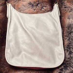 Chic Cream Shoulder Bag